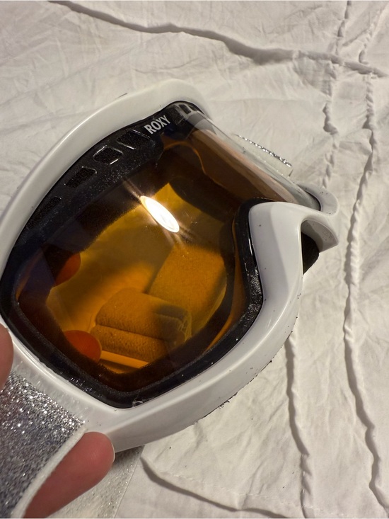 Roxy White Snow Goggles Amber Lens Silver Glitter Strap logo hiking snowboard